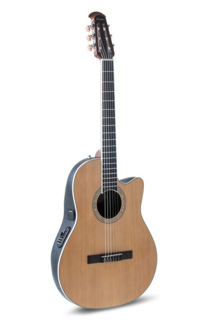 Guitarra Electroacústica Ovation Celebrity CS Standard Mid Cutaway