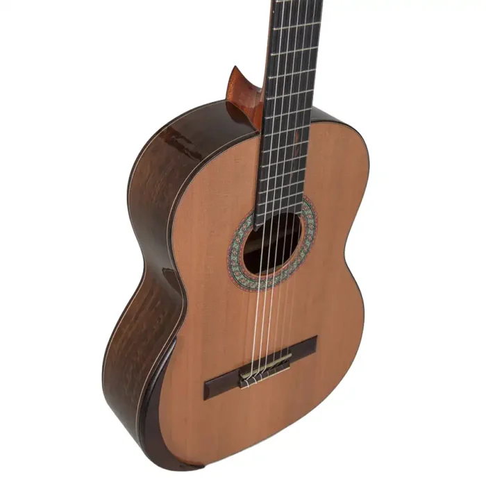 Guitarra Clasica Manuel Rodriguez 4/4 Superior B Cedro Macizo/Eucalipto - Image 3
