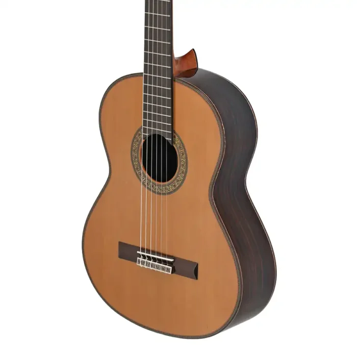 Guitarra Ramírez Clásica Modelo CLA-C  – Tapa de cedro - Image 2