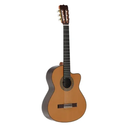 Guitarra clásica Ramírez Modelo CW-C con cutaway y tapa de cedro