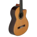 Guitarra clásica Ramírez Modelo CW-C con cutaway y tapa de cedro - Image 4