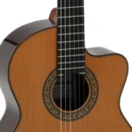 Guitarra clásica Ramírez Modelo CW-C con cutaway y tapa de cedro - Image 2