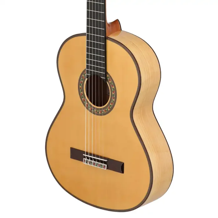 Guitarra Ramírez FLA C – Flamenca Blanca/Ciprés - Image 3